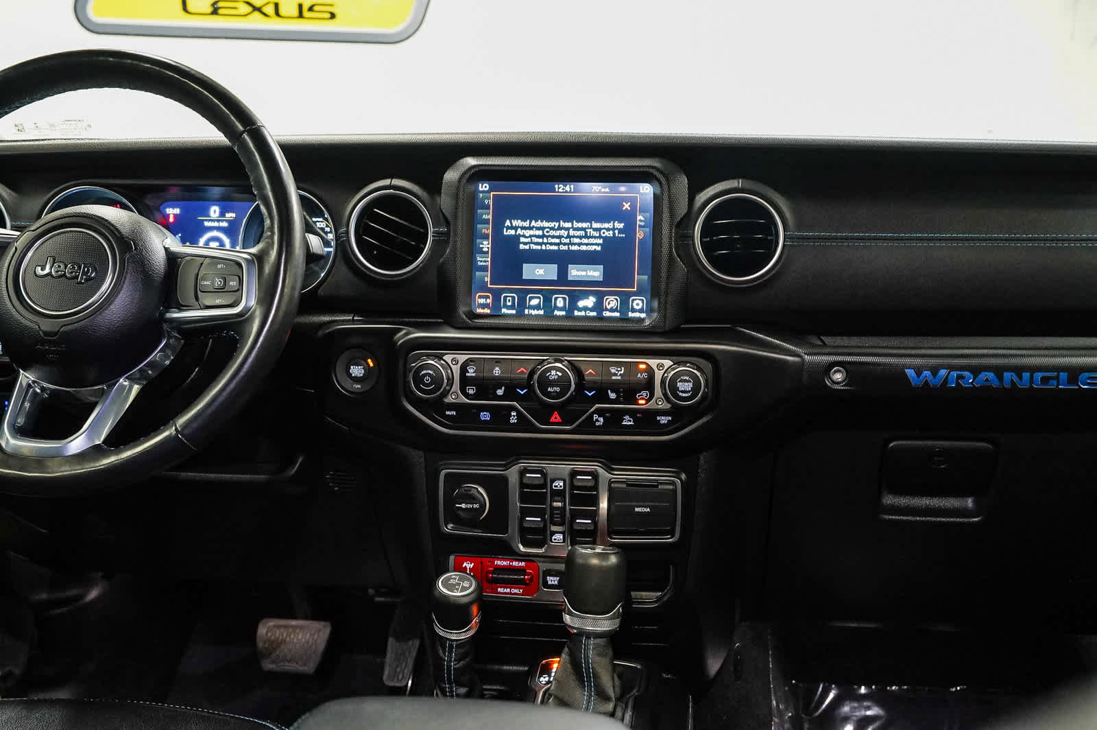 Used 2022 Jeep Wrangler Unlimited Rubicon 4xe w/ Cold Weather Group AWD/4WD image 13