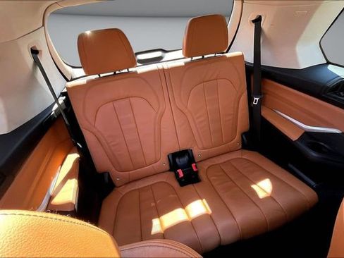 Used 2019 BMW X7 xDrive40i w/ Luxury Seating Package image 25