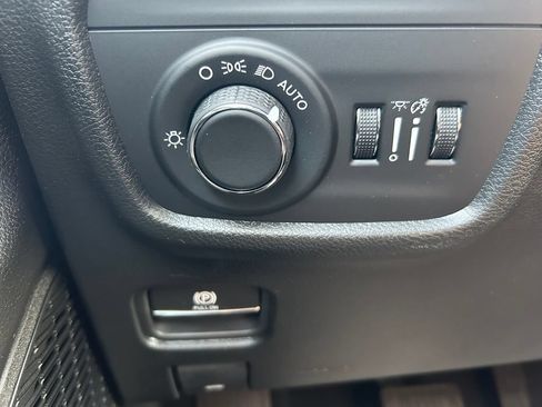 New 2025 Jeep Grand Cherokee L Altitude AWD/4WD image 19