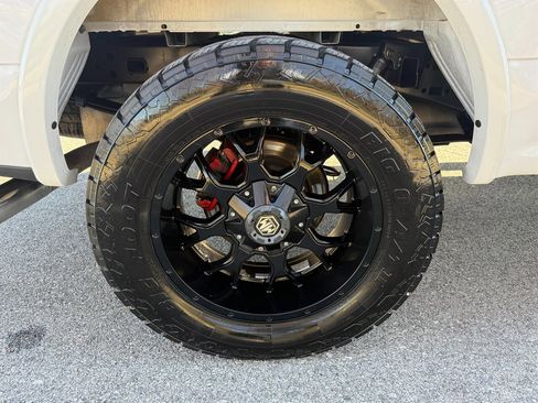 Used 2015 Ford F150 Lariat image 29