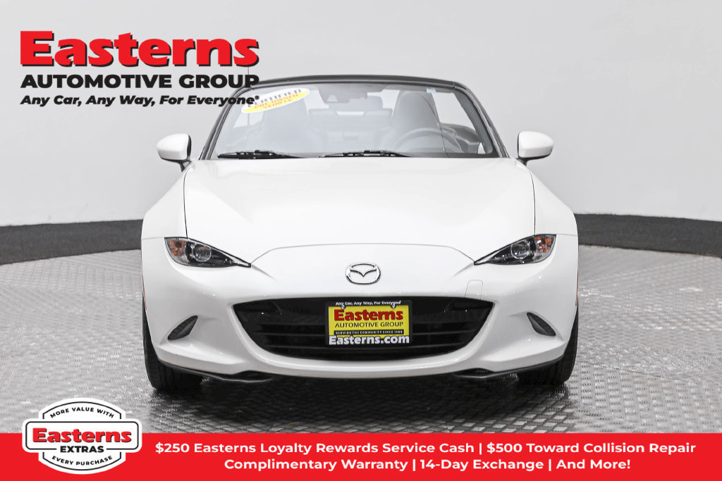 Used 2018 MAZDA MX-5 Miata Grand Touring RWD image 3