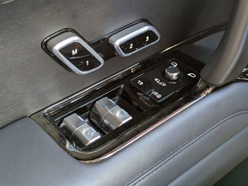 Used 2024 Land Rover Range Rover Sport Dynamic SE image 25