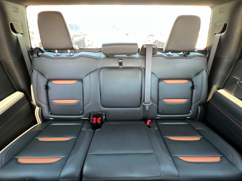 Used 2025 GMC Sierra 1500 AT4 AWD/4WD image 24