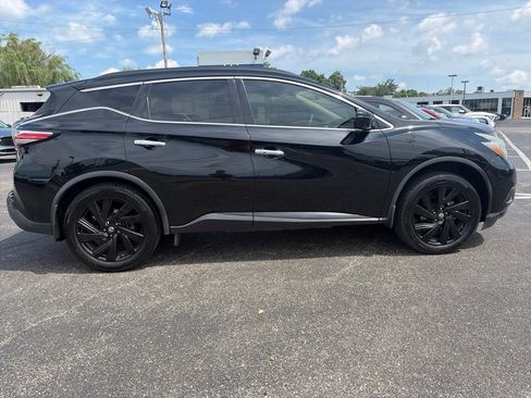 Used 2018 Nissan Murano SL w/ Midnight Edition Package FWD image 8