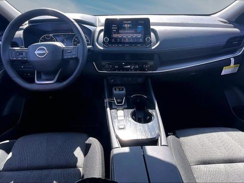 New 2026 Nissan Rogue SV FWD image 5