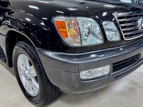 Used 2007 Lexus LX 470 4WD w/ Limited Edition image 23