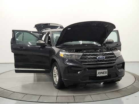 Used 2021 Ford Explorer XLT RWD image 10
