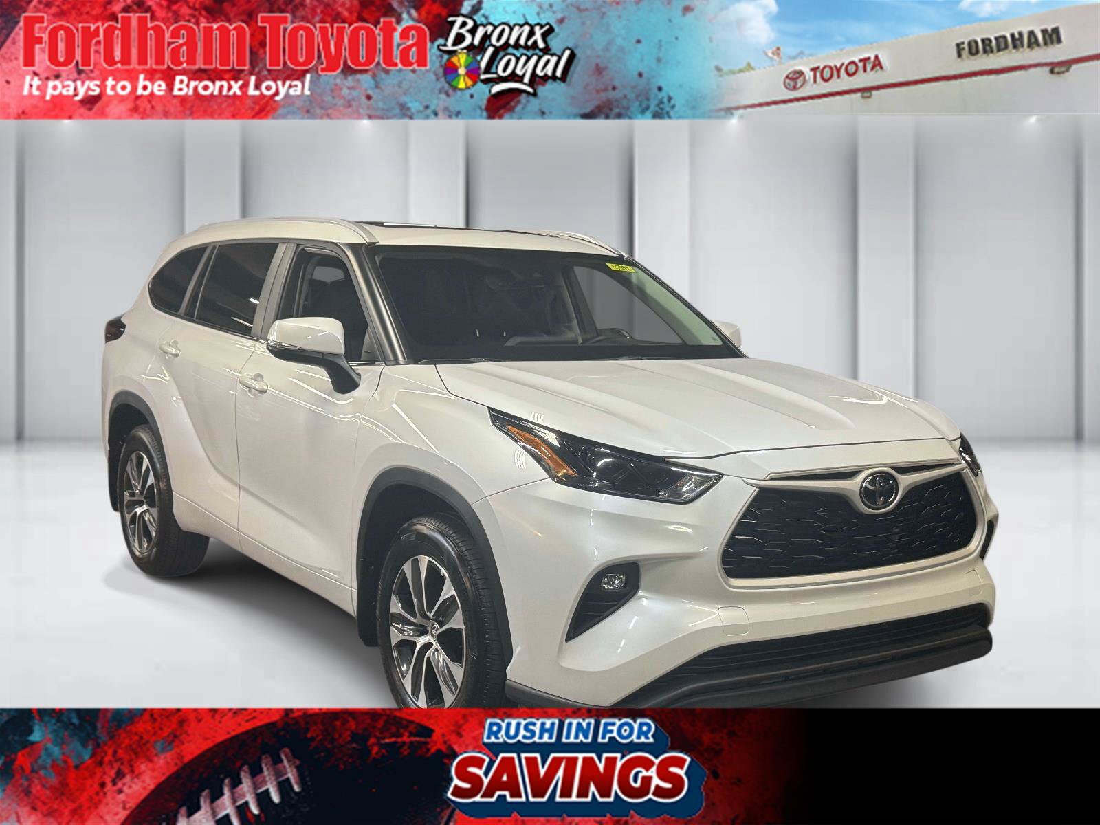 Used 2023 Toyota Highlander XLE AWD/4WD image 1