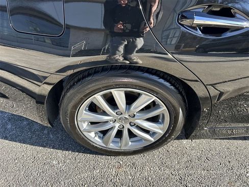 Used 2017 INFINITI Q50 3.0t Premium w/ Driver Assistance Package image 12