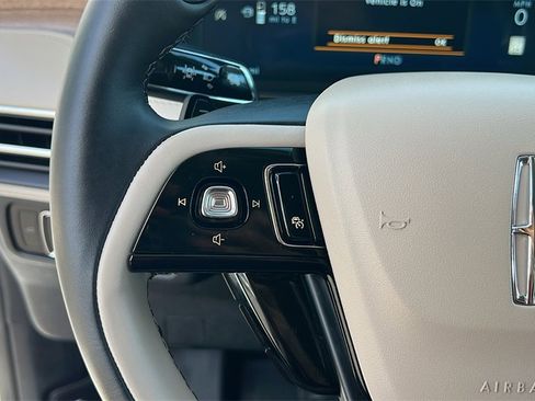 Used 2025 Lincoln Corsair Reserve w/ Jet Appearance Package image 19