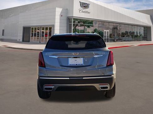 New 2026 Cadillac XT5 Premium Luxury image 3