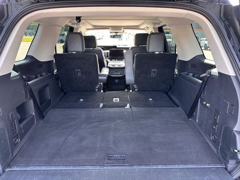 Used 2025 Ford Expedition Active AWD/4WD image 17