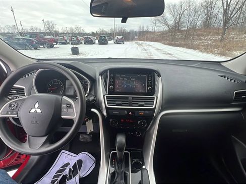 Used 2020 Mitsubishi Eclipse Cross ES image 19
