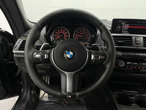 Used 2016 BMW M235i Convertible image 20