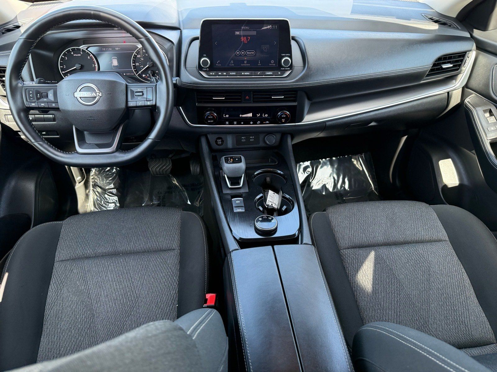 Used 2025 Nissan Rogue SV AWD/4WD image 28