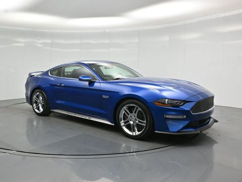 Used 2018 Ford Mustang GT Premium w/ GT Performance Package RWD image 21