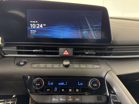 New 2025 Hyundai Elantra SEL FWD image 25