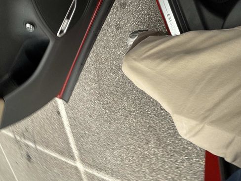 Used 2025 Buick Envision Preferred image 32