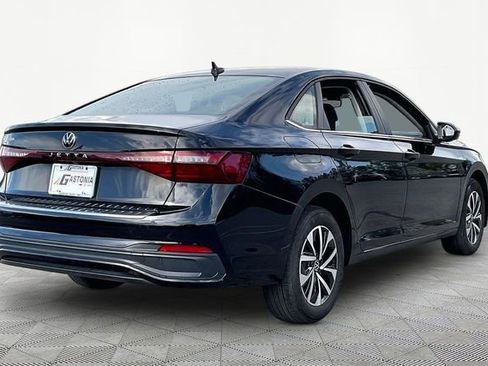 Used 2025 Volkswagen Jetta S image 5