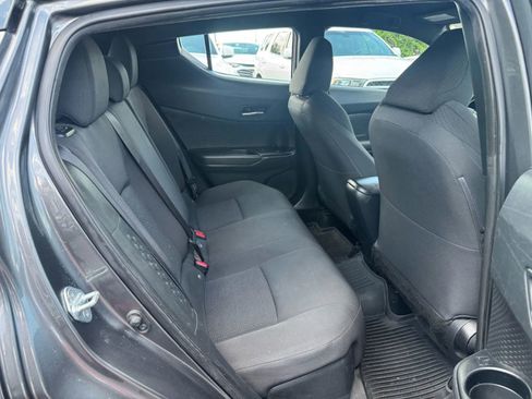 Used 2018 Toyota C-HR XLE image 12