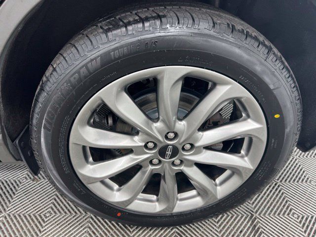 Used 2022 Lincoln Corsair AWD w/ Premium Package image 10