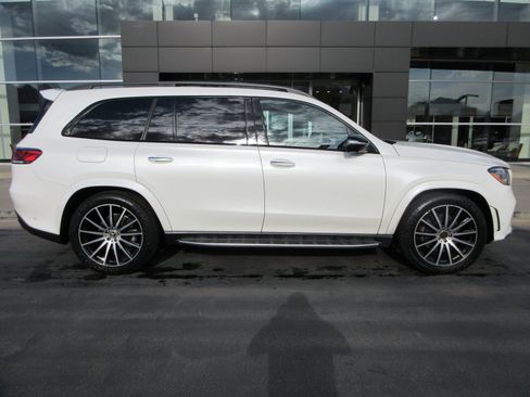 Used 2022 Mercedes-Benz GLS 450 4MATIC image 12