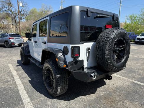 Used 2018 Jeep Wrangler Unlimited Sport S AWD/4WD image 3
