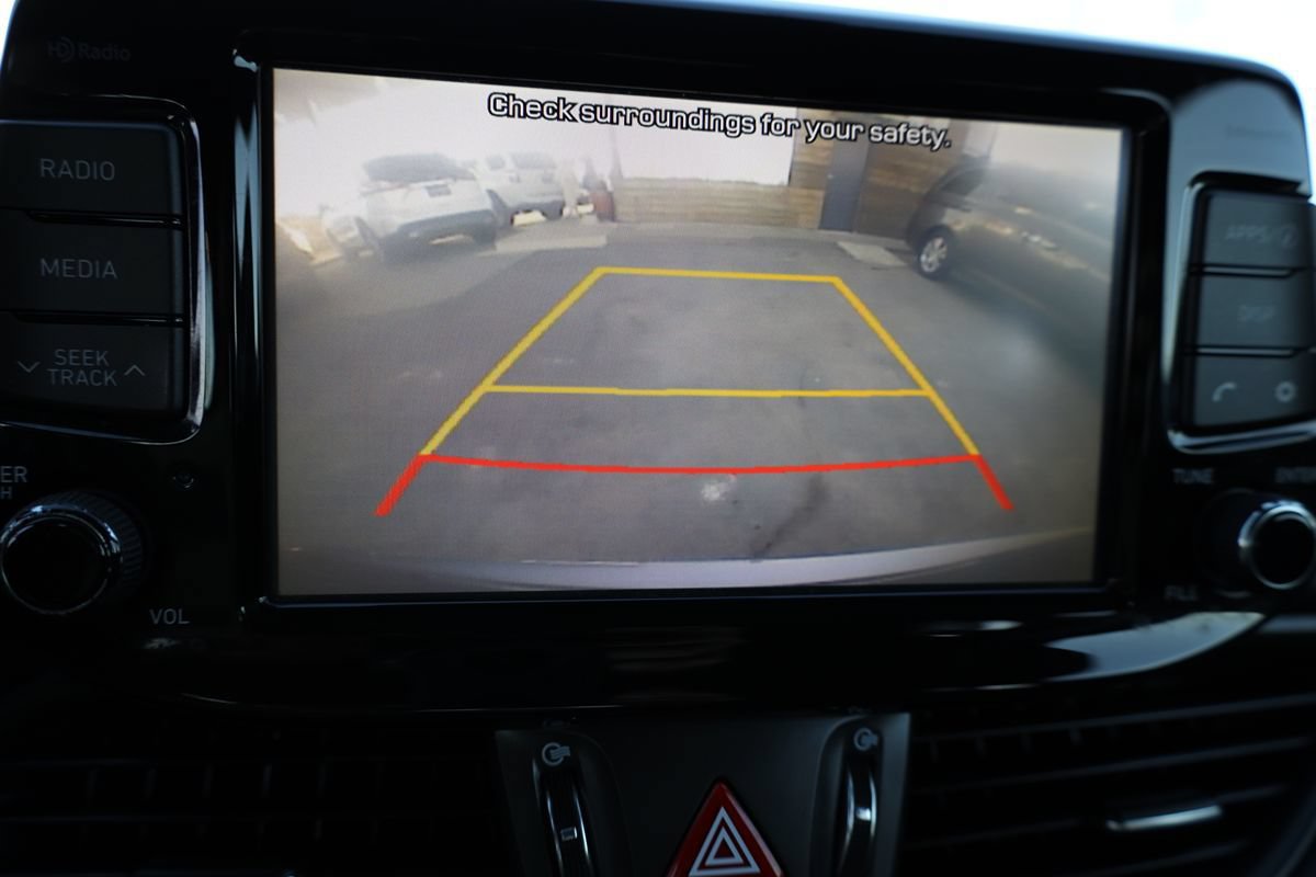 Used 2018 Hyundai Elantra GT FWD image 26