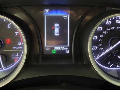 Used 2024 Toyota Camry LE FWD image 2