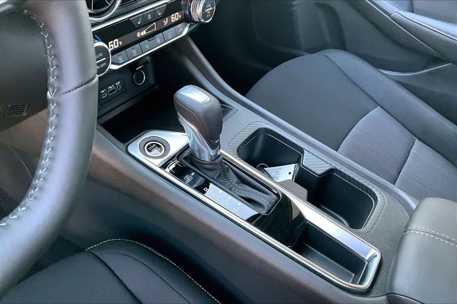 Used 2025 Nissan Sentra SV w/ All-Weather Package FWD image 11