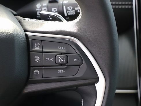 New 2025 Jeep Grand Cherokee 4WD image 22