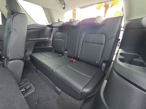 New 2025 Nissan Pathfinder SL image 33