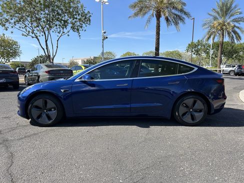 Used 2018 Tesla Model 3 Long Range RWD image 2