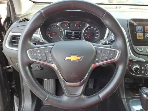 Used 2018 Chevrolet Equinox Premier FWD image 18