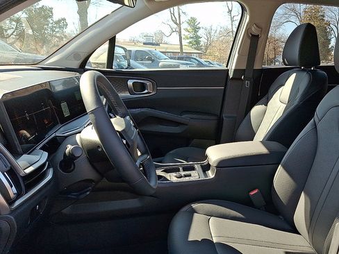 New 2026 Kia Sorento S AWD/4WD image 9
