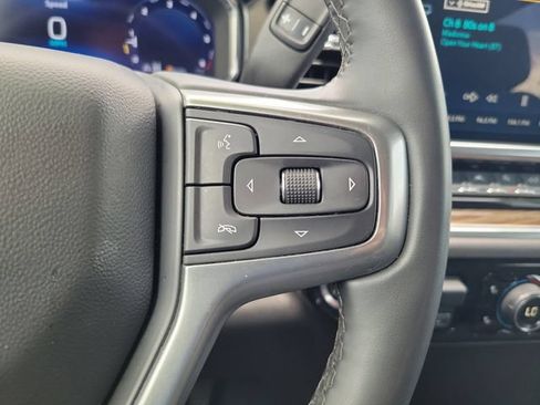 Used 2025 Chevrolet Silverado 1500 LT AWD/4WD image 22