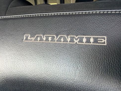 Used 2020 RAM 1500 Laramie w/ Sport Appearance Package AWD/4WD image 18