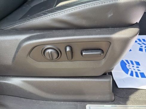 Used 2020 Chevrolet Silverado 1500 LTZ w/ LTZ Convenience Package image 15