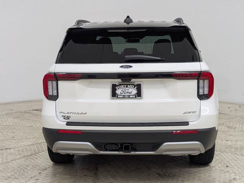 New 2026 Ford Explorer Platinum image 9