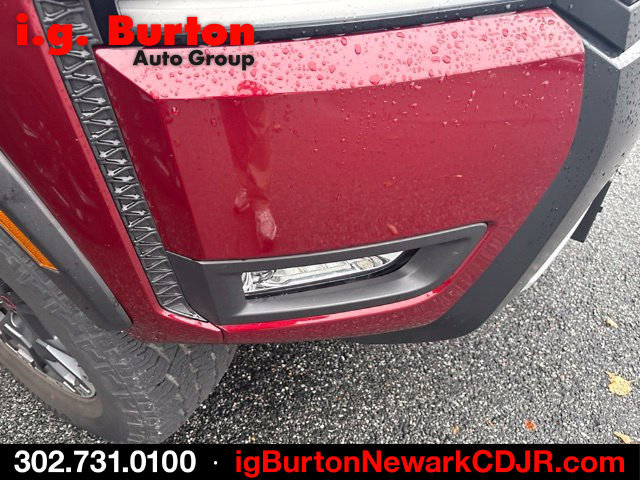 Used 2025 Nissan Frontier PRO-4X w/ Pro Convenience Package AWD/4WD image 7