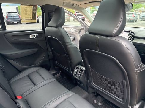 Certified 2023 Volvo XC40 B5 Plus w/ Climate Package AWD/4WD image 39