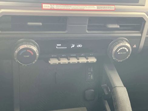 New 2026 Toyota 4Runner SR5 AWD/4WD image 19