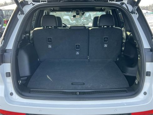 New 2025 Jeep Grand Cherokee Limited w/ Trailer Tow Package image 39