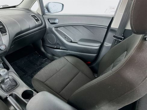 Used 2016 Kia Forte LX image 20