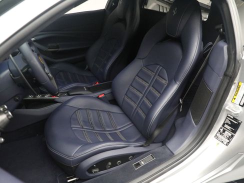 Certified 2022 Ferrari F8 Tributo image 16