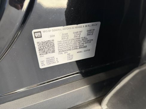 Used 2025 Chevrolet Equinox LT image 28