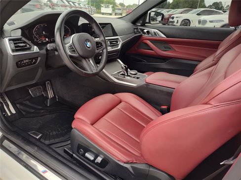 Used 2022 BMW 430i Coupe w/ M Sport Package RWD image 2