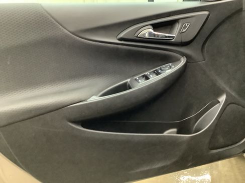 Used 2023 Chevrolet Malibu LT FWD image 11