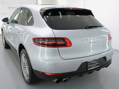 Used 2017 Porsche Macan S image 7