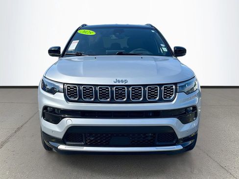Certified 2025 Jeep Compass Limited w/ Elite Group AWD/4WD image 2